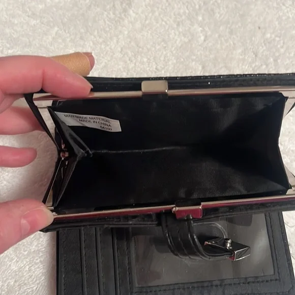 NWOT Black wallet. Faux leather alligator embossed. See pictures of this beauty! - Picture 5 of 6